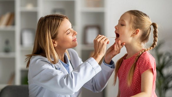 Test na anginę i CRP – szybka pomoc, gdy dziecko ma infekcję