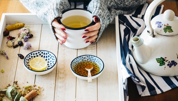 Pomysły na rozgrzewające i aromatyczne herbaty