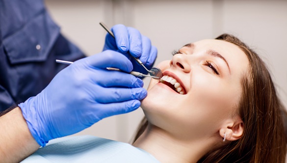 Jak właściwie zadbać o zęby i higienę jamy ustnej?