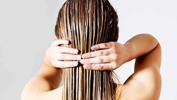 Naturalne płukanki do włosów – czy rzeczywiście działają?