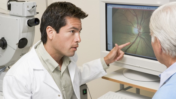 Regularny ból oka i zaburzenia widzenia – jak rozpoznać jaskrę?