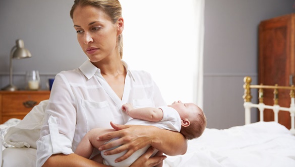 Baby blues, czyli smutek młodej mamy